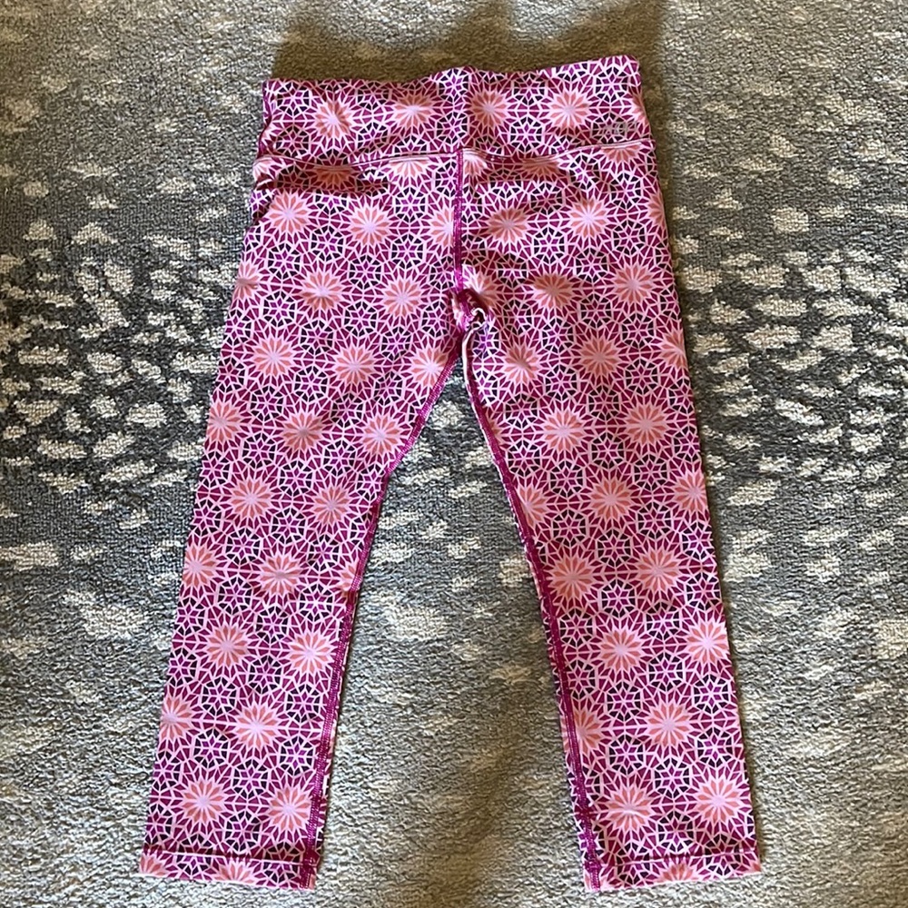 Ladies Lorna jane leggings. Abstract print. Excellent condition